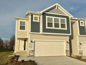 2018 SW Holdbrooks Dr in Lee's Summit, MO - Building Photo - Building Photo