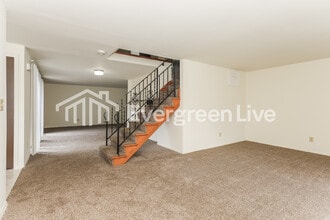 5676 Troy Villa Blvd in Huber Heights, OH - Building Photo - Building Photo