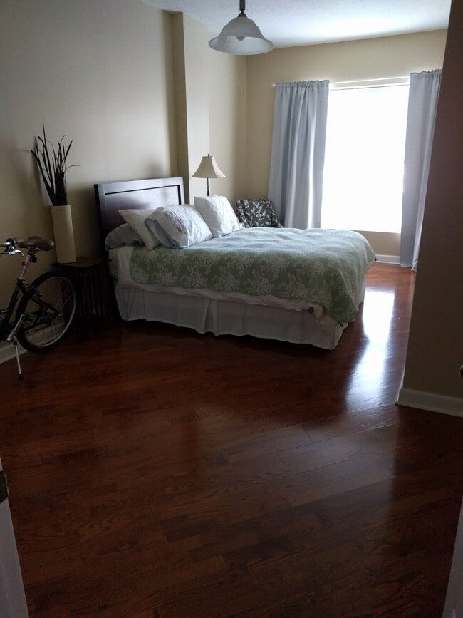 1101 Juniper St NE, Unit 127 in Atlanta, GA - Building Photo - Building Photo