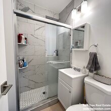 81 Park Dr, Unit 1 in Boston, MA - Foto de edificio - Building Photo