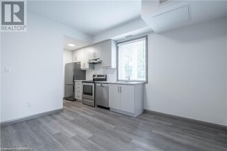 36 Grant Ave in Hamilton, ON - Building Photo - Building Photo