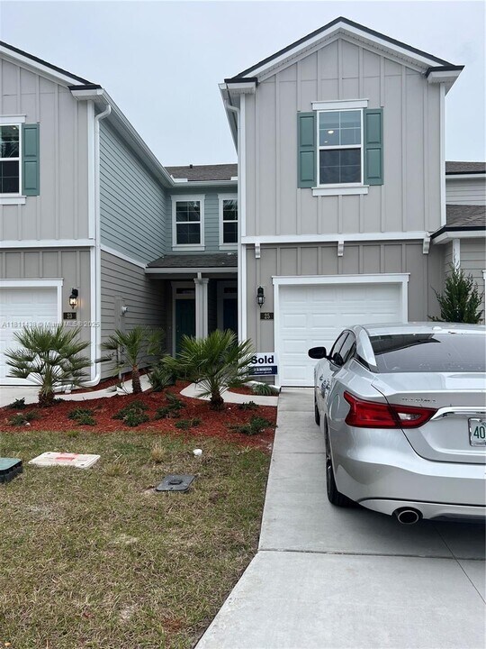 25 Redbud Rd in Palm Coast, FL - Building Photo