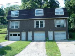 825 Gordon Dr in Charleston, WV - Foto de edificio
