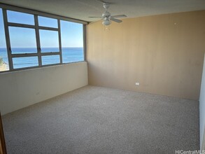 2500 Kalakaua Ave, Unit 2-708 in Honolulu, HI - Foto de edificio - Building Photo