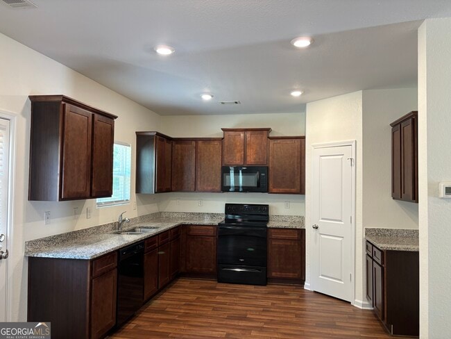 283 Morning Dr in Athens, GA - Building Photo - Building Photo