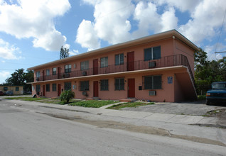 3500 NW 3rd Ave in Miami, FL - Building Photo - Building Photo