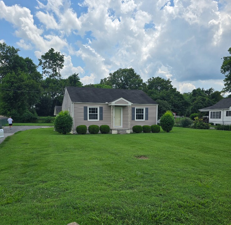 3179 Boyd Mill Ave in Franklin, TN - Building Photo