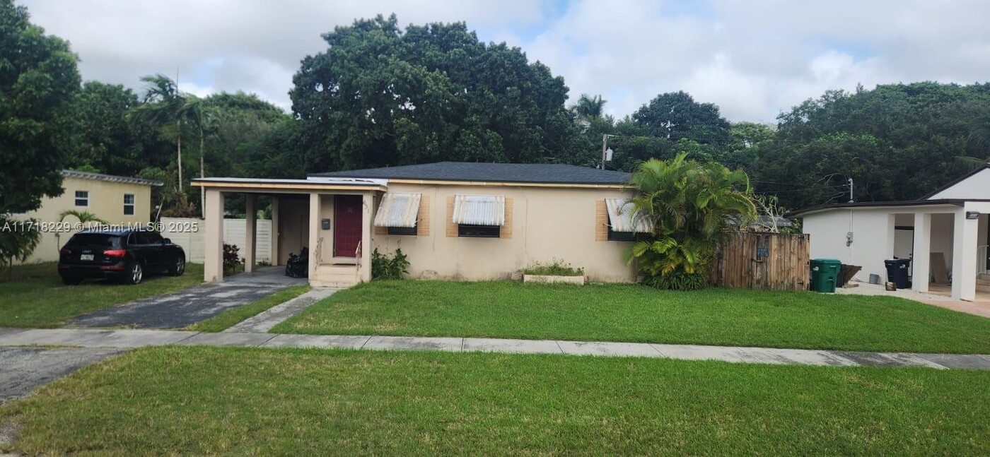 631 NE 14th St in Homestead, FL - Building Photo