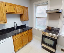 13 Pleasant St, Unit #1 in Cambridge, MA - Building Photo - Building Photo