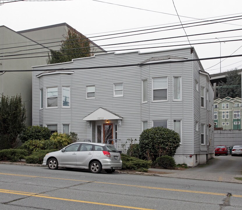 Marilyn Apartments in Seattle, WA - Building Photo