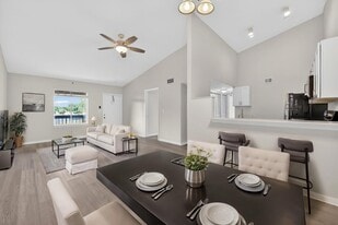 6327 Chasewood Dr in Jupiter, FL - Building Photo