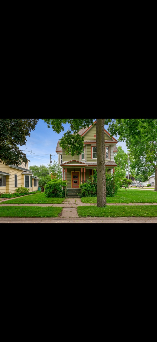 property at 1902 Kane St