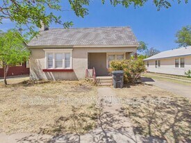 701 Sunset Terrace in Amarillo, TX - Building Photo