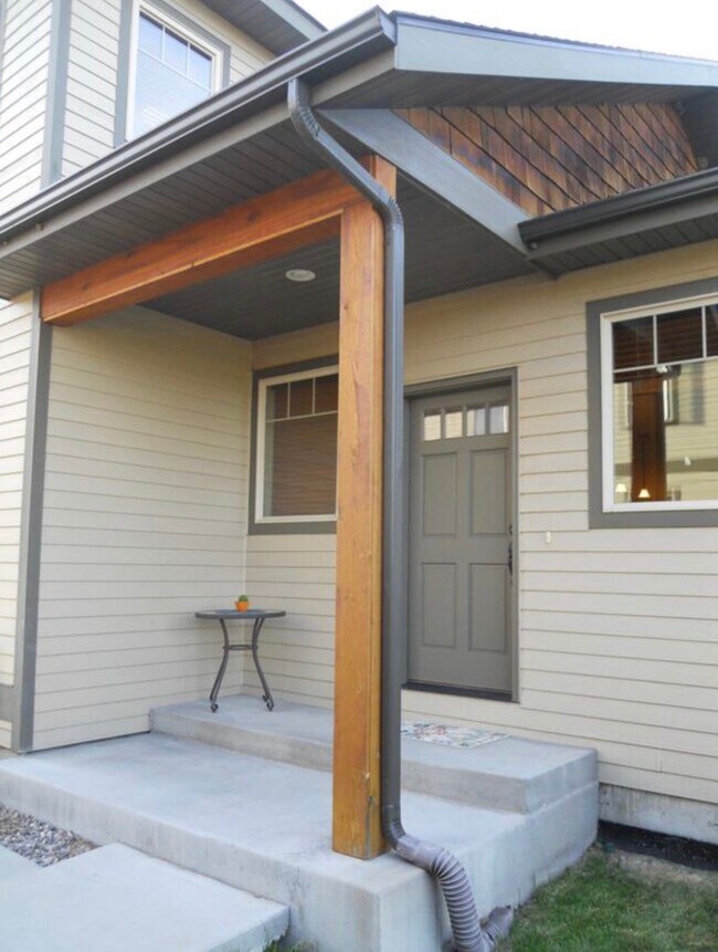 property at 692 Westgate Ave