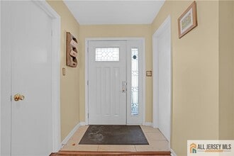 39 Main St in Edison, NJ - Building Photo - Building Photo