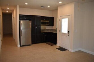 3751 De Soto Way in Merced, CA - Building Photo - Building Photo