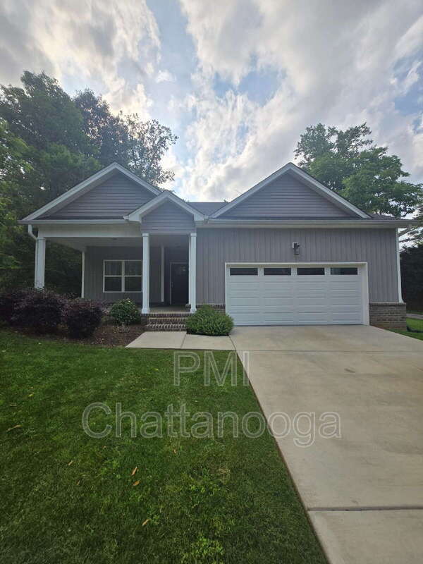 property at 2125 Mae Dell Rd