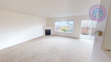 14690 NW Benny Dr in Portland, OR - Building Photo - Building Photo