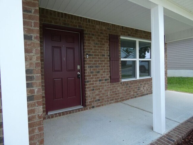 5565 Galahad Trl in Milton, FL - Building Photo - Building Photo