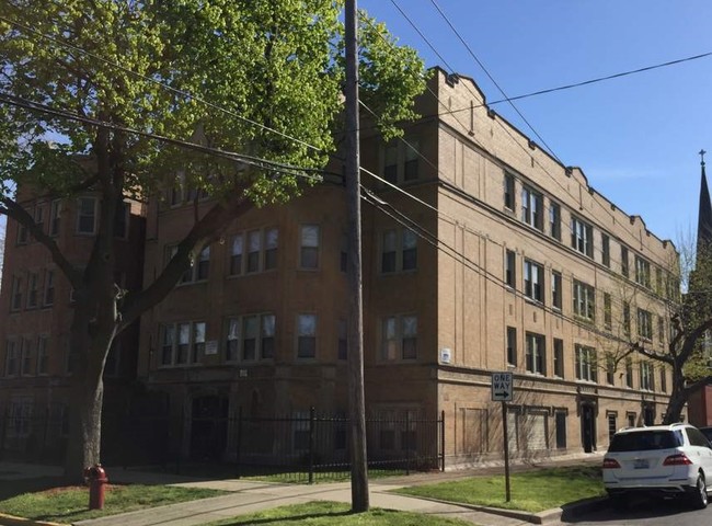 7957-7959 S Muskegon Ave in Chicago, IL - Foto de edificio - Building Photo