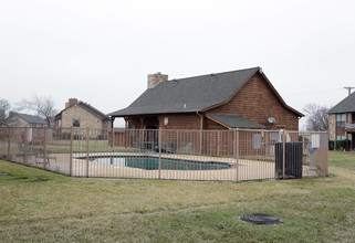 Cedar Creek Lake Waterfront in Malakoff, TX - Building Photo - Building Photo