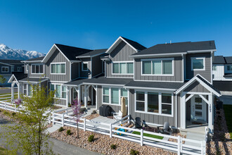 Del Monte Townhomes in Spanish Fork, UT - Building Photo - Building Photo