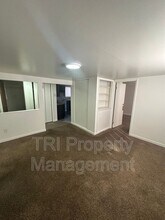 1017 Cranford Pl in Greeley, CO - Foto de edificio - Building Photo