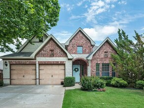 526 Collins Ln in Rockwall, TX - Building Photo - Building Photo