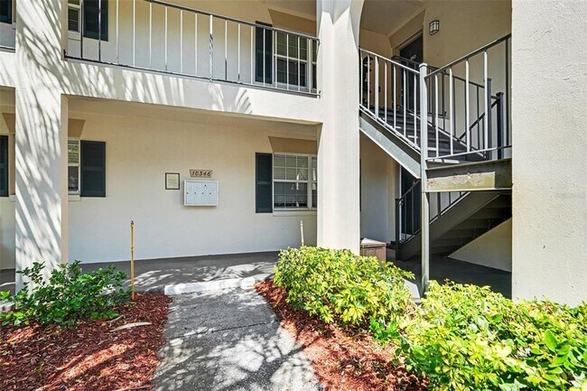 10346 Carrollwood Ln in Tampa, FL - Building Photo - Building Photo