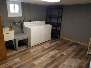 5972 State Road 60 in Hartford, WI - Building Photo - Building Photo