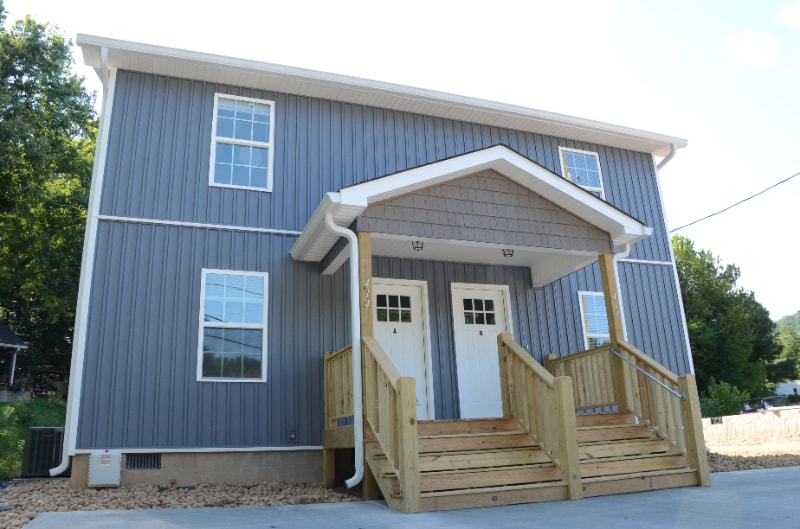 414 Sam Love Rd in Rocky Face, GA - Building Photo