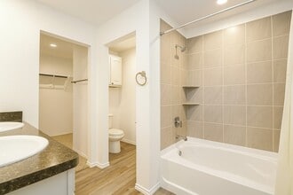 5611 Simcrest Grove Dr in Spring, TX - Building Photo - Building Photo