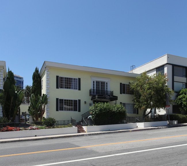 1021 N Doheny Dr in West Hollywood, CA - Building Photo - Building Photo