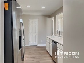 8109 Bright Oak Trail in Raleigh, NC - Foto de edificio - Building Photo