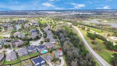 18006 E Williams Bend Dr in Cypress, TX - Building Photo - Building Photo