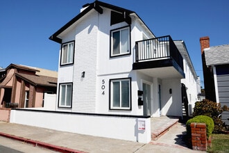 504 35th St in Newport Beach, CA - Building Photo - Building Photo