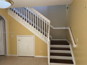 2904 NW 33Rd Terrace in Lauderdale Lakes, FL - Building Photo - Building Photo