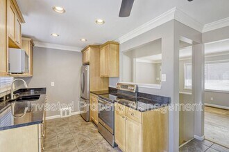 1365 S Grape St in Denver, CO - Building Photo - Building Photo