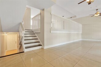 1664 Hayes St in Hollywood, FL - Building Photo - Building Photo