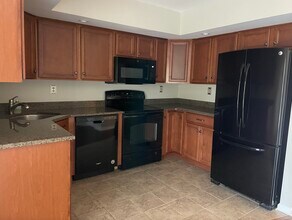 696 Metro Ct in West Chester, PA - Building Photo - Building Photo