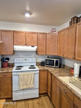 524 Maple Ave in Saratoga Springs, NY - Building Photo - Building Photo