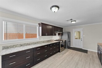 5007 Fox Mill Ln in Spring, TX - Building Photo - Building Photo
