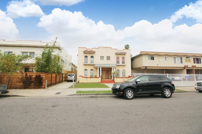 4537 Pickford St in Los Angeles, CA - Building Photo - Other