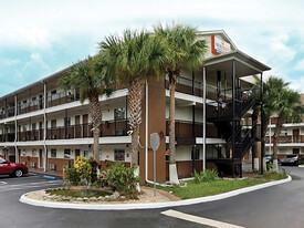 Siegel Select Orlando Apartments