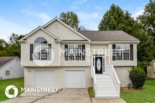 9407 Rollinghills Dr in Jonesboro, GA - Building Photo