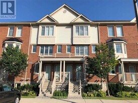 5605 Oscar Peterson Blvd in Mississauga, ON - Building Photo