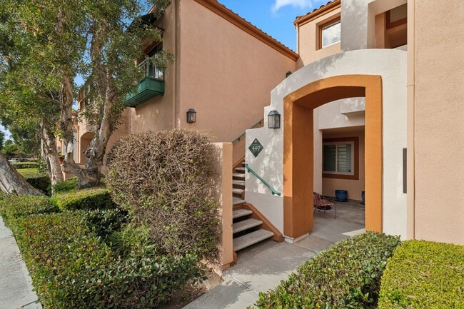 property at 440 Villa Point Dr