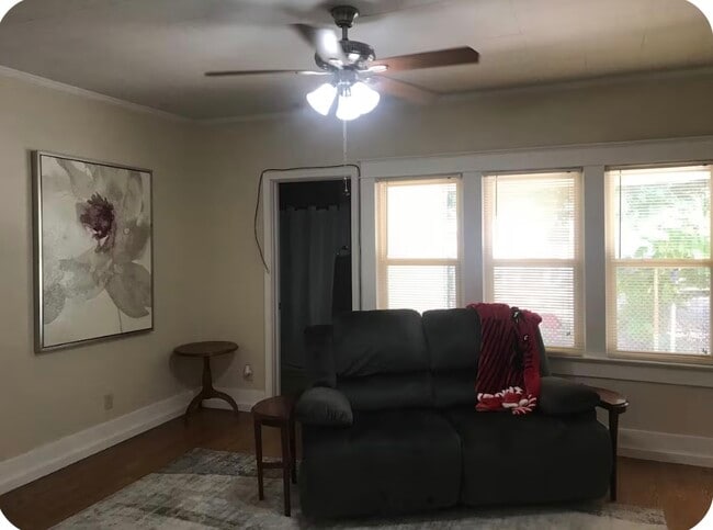 property at 2705 Vicksburg St