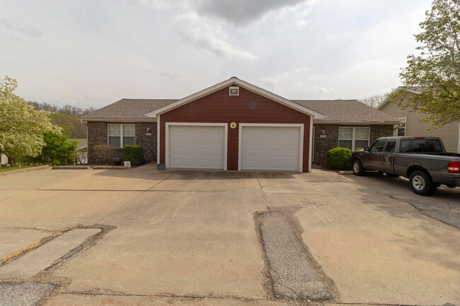 property at 3320 E St Charles Rd