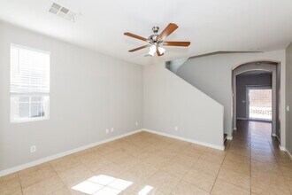 10111 Deep Glen St, Unit 1132 in Las Vegas, NV - Foto de edificio - Building Photo